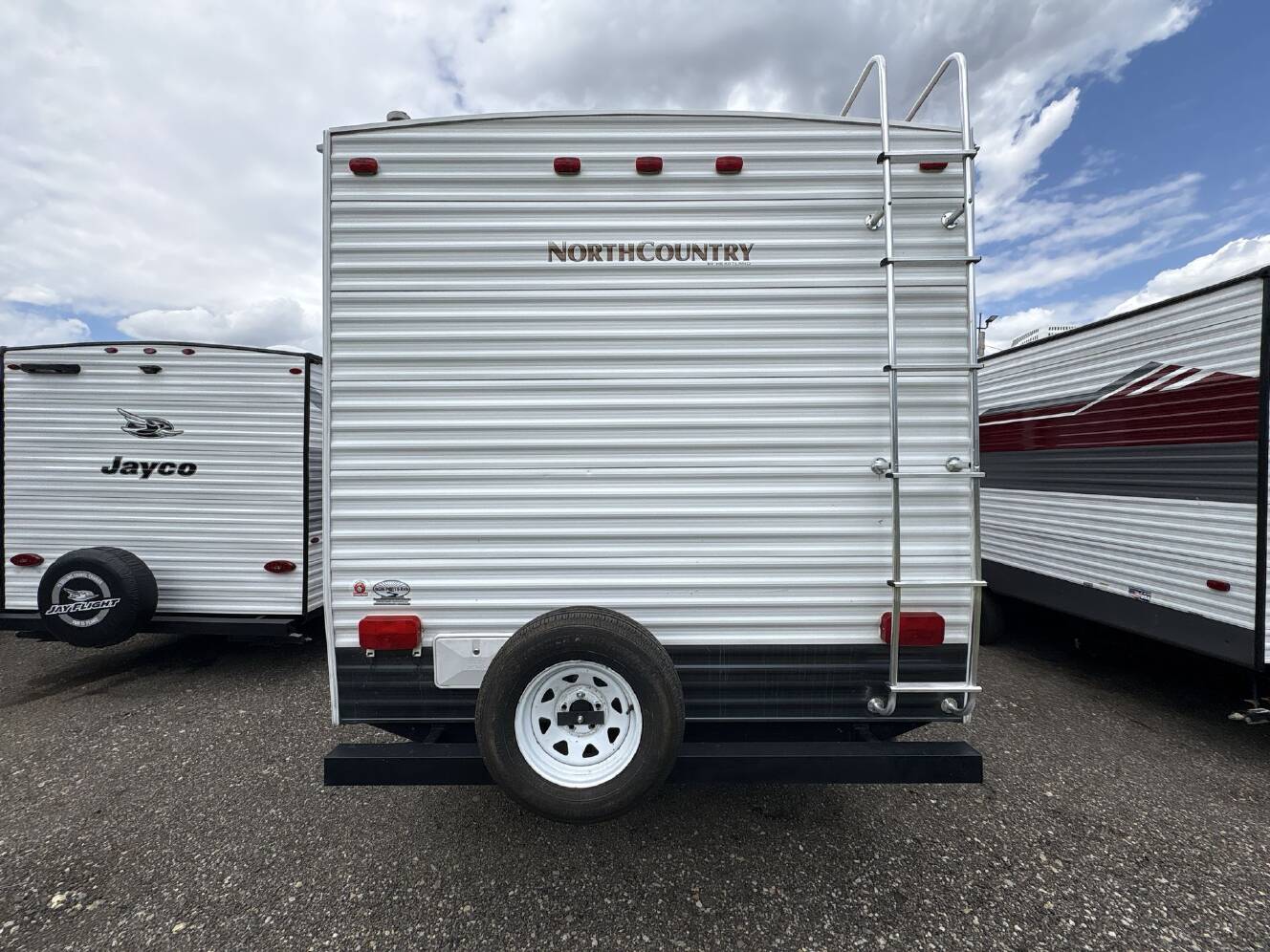 A photo of this 2011 Thor HEARTLAND TRAILRUNNER 250SK