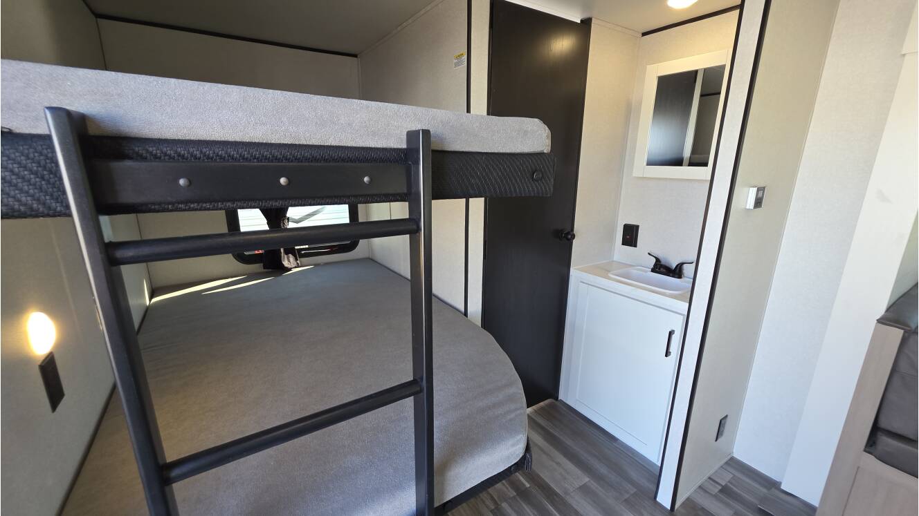 A photo of this 2026 Jayco Jay Flight SLX 263BHSW