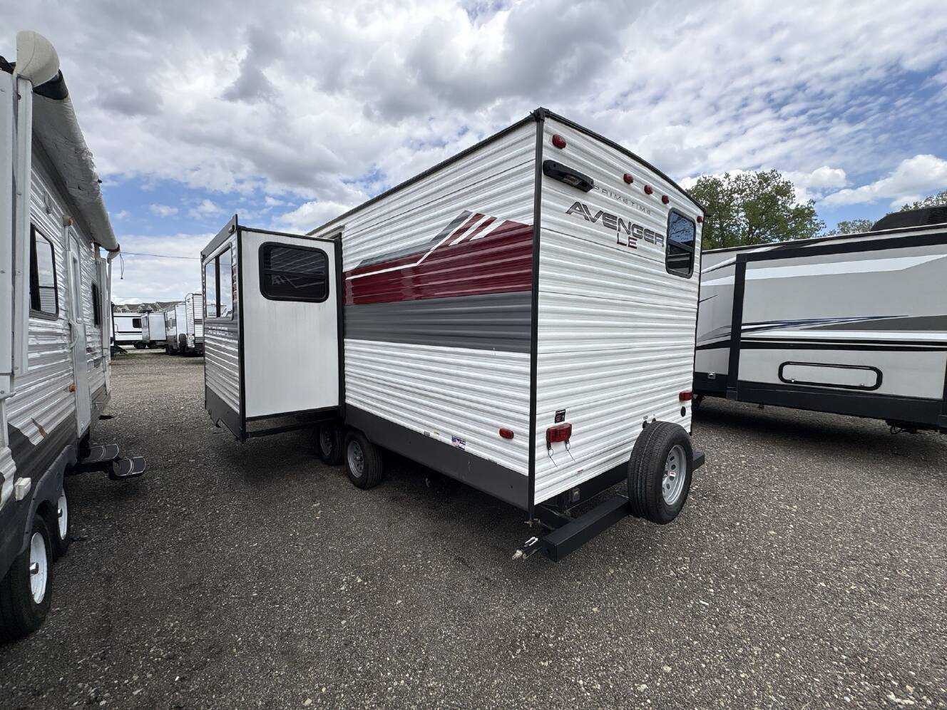 A photo of this 2024 Prime Time Avenger LE 24BHSLE