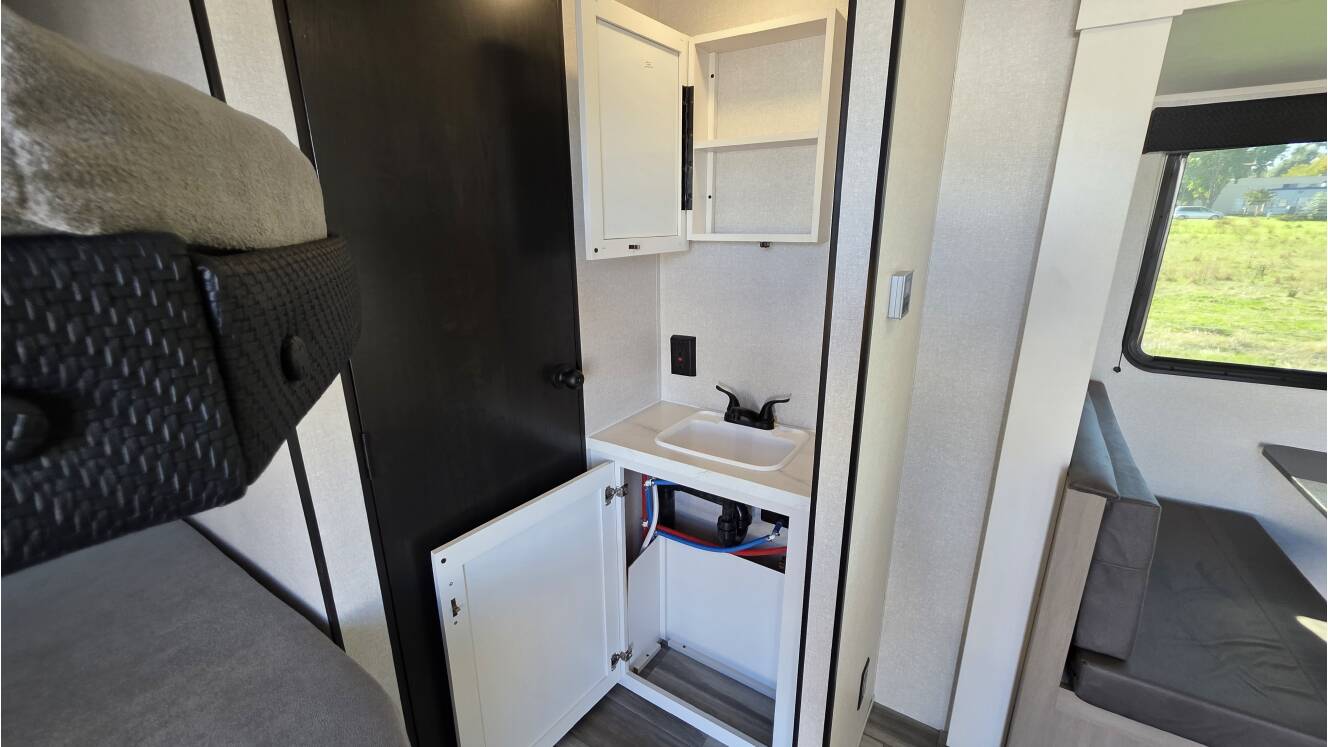 A photo of this 2026 Jayco Jay Flight SLX 263BHSW