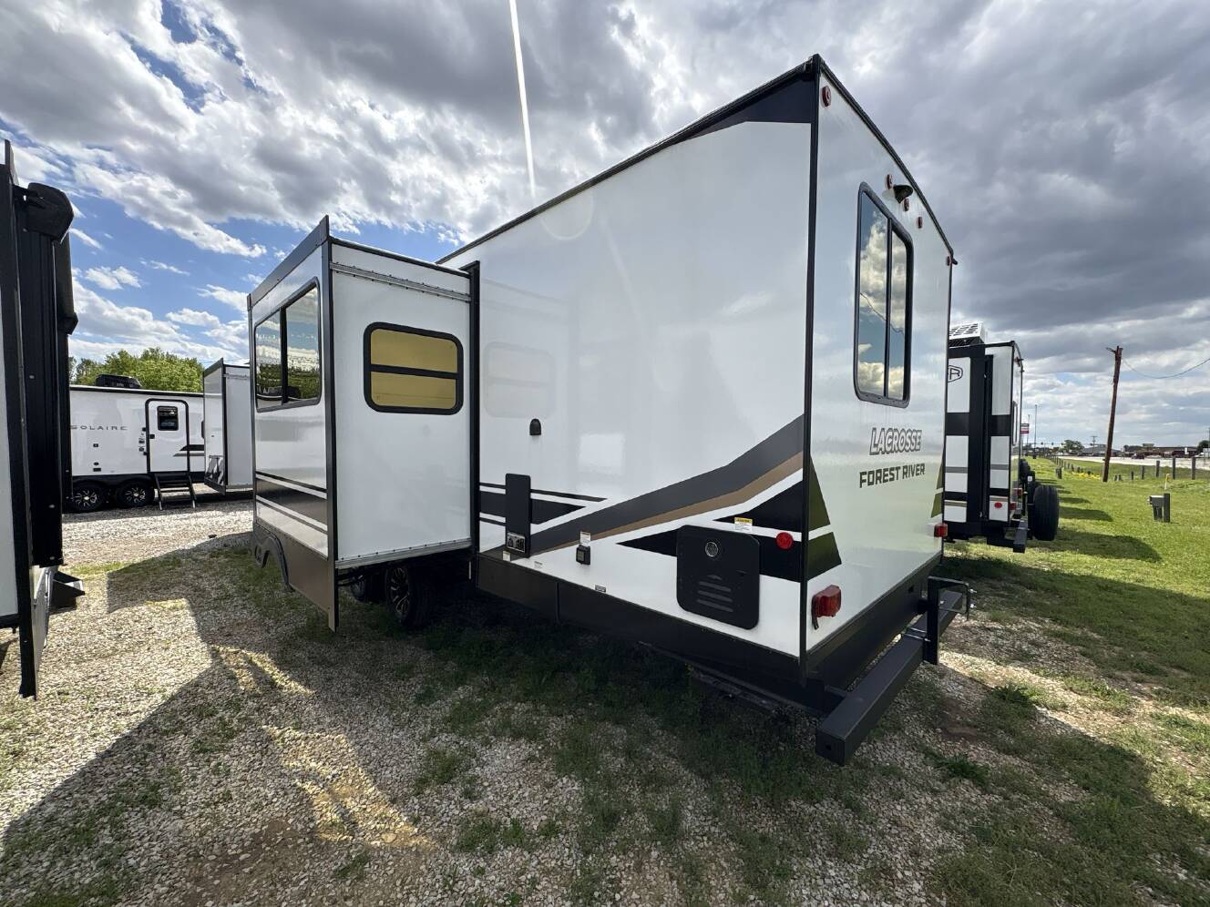 A photo of this 2026 Prime Time LaCrosse 3411RK