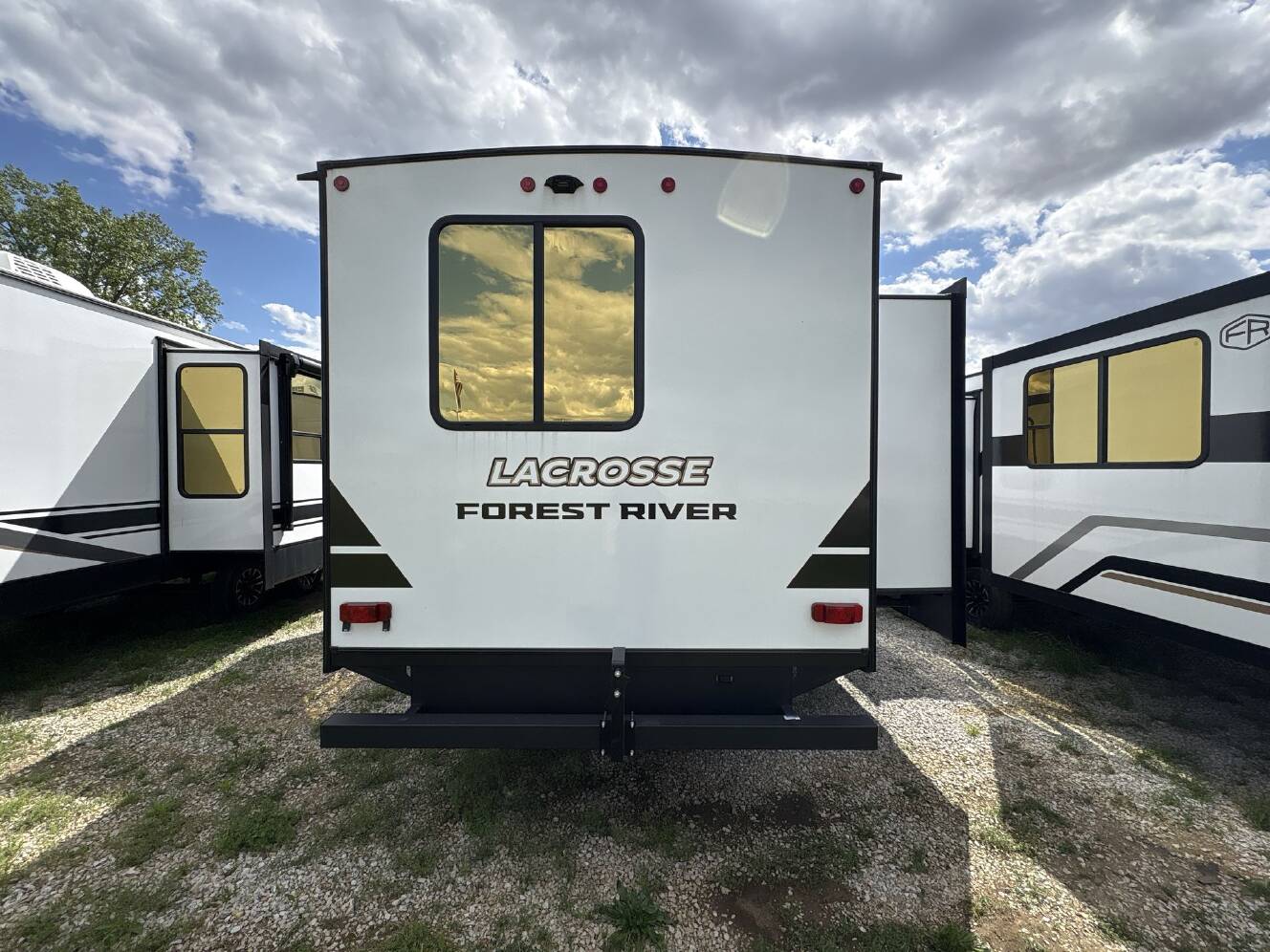 A photo of this 2026 Prime Time LaCrosse 3411RK