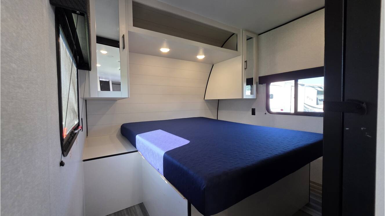 A photo of this 2026 Jayco Jay Flight SLX 263BHSW
