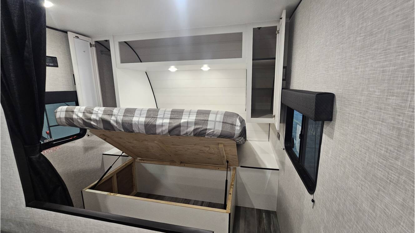 A photo of this 2026 Jayco Jay Flight SLX 260BHW