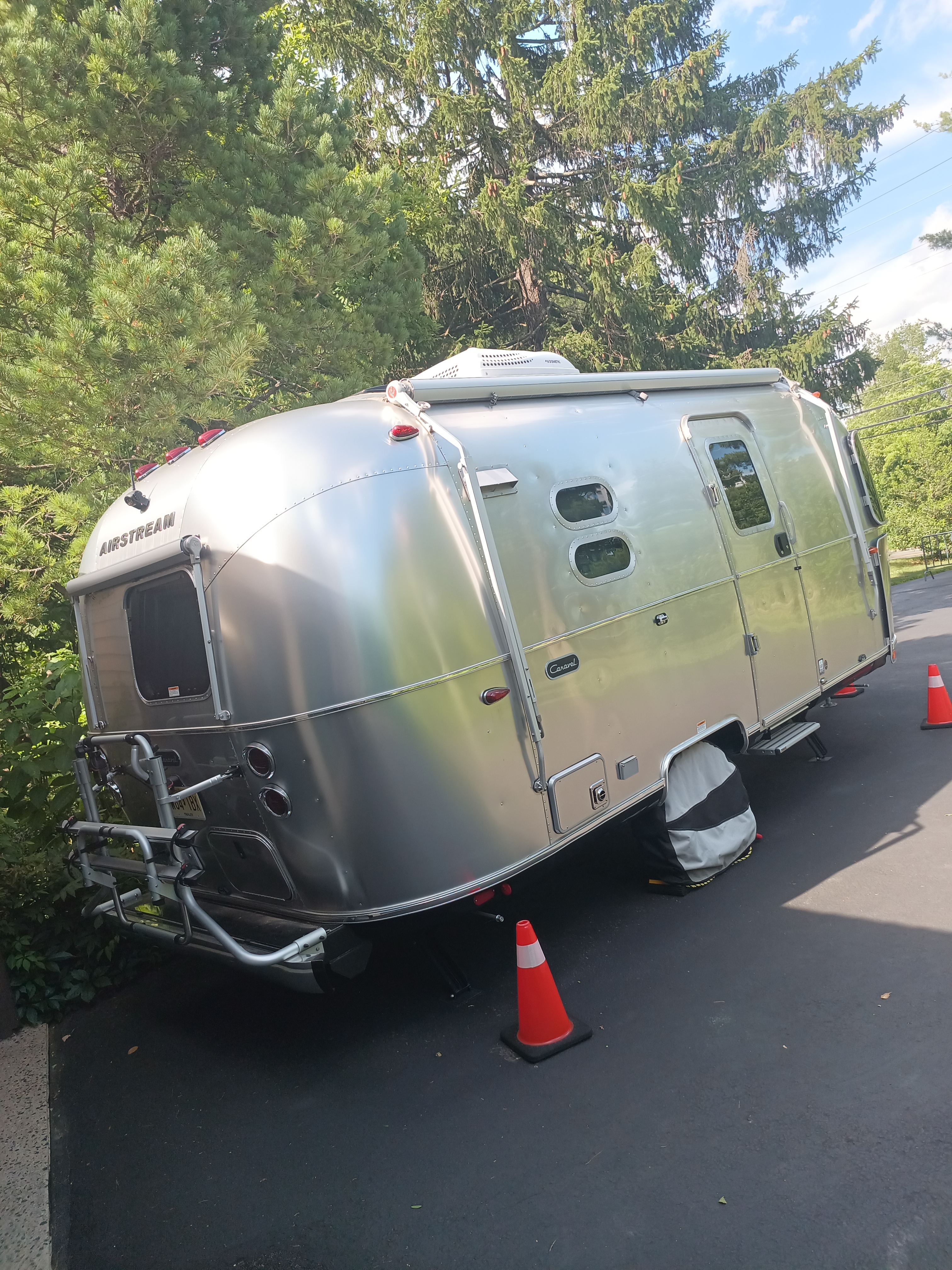 2024 Airstream CARAVEL 20FB RV