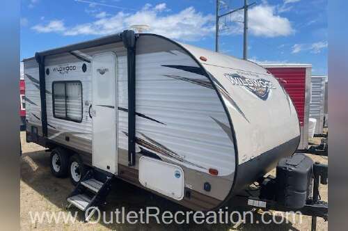 2019 Forest River Wildwood X-Lite 171RBXL in clearwater MN