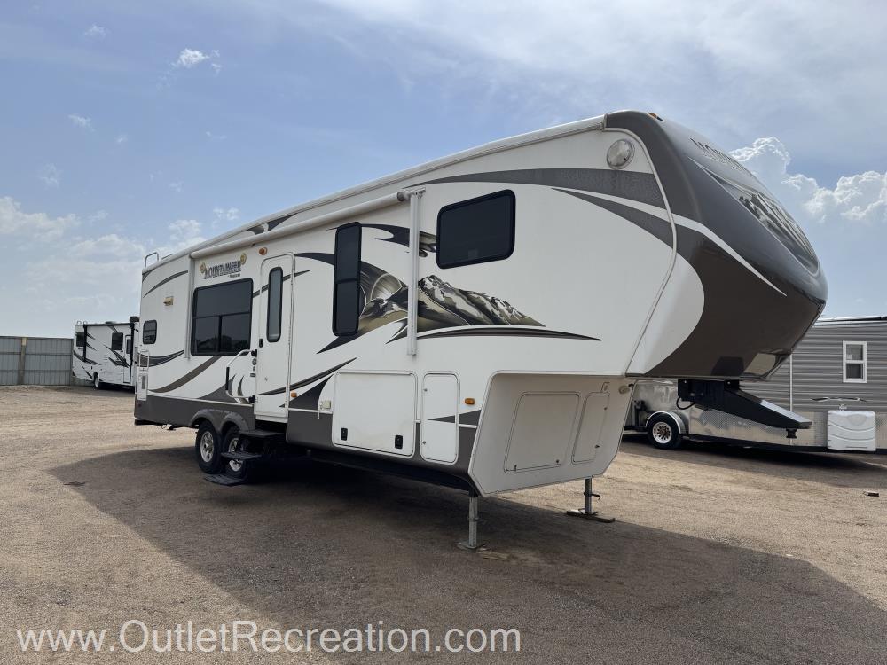 2014 Keystone Montana Mountaineer 295RKD in clearwater MN