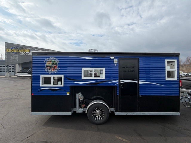 2027 Ice Castle Trophy Hunter 8x17 8 X 17V in detroit lakes MN