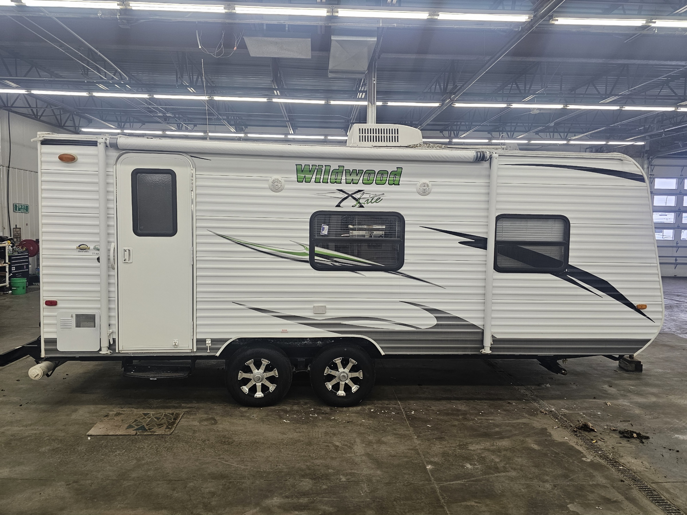 2010 Forest River Wildwood X-Lite 22RB in detroit lakes MN