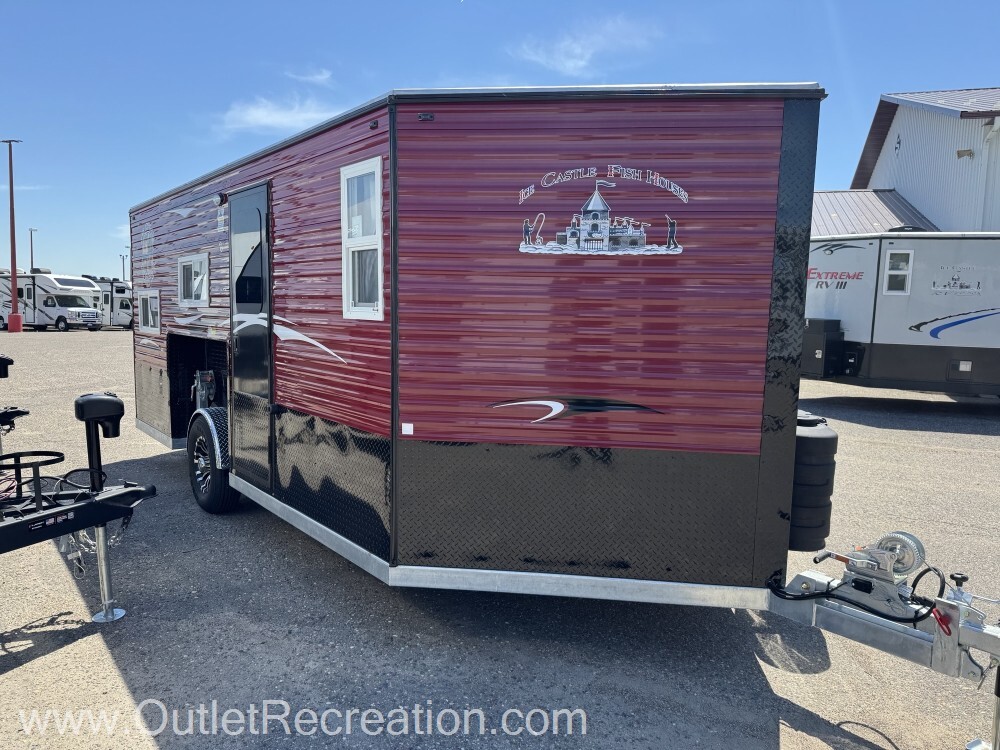 2027 Ice Castle Trophy Hunter 8x17 8 X 17V in clearwater MN