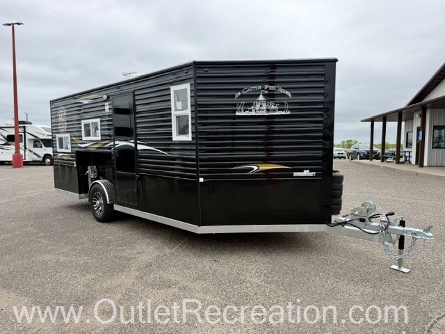 2027 Ice Castle Trophy Hunter 8x17 8 X 17V in clearwater MN