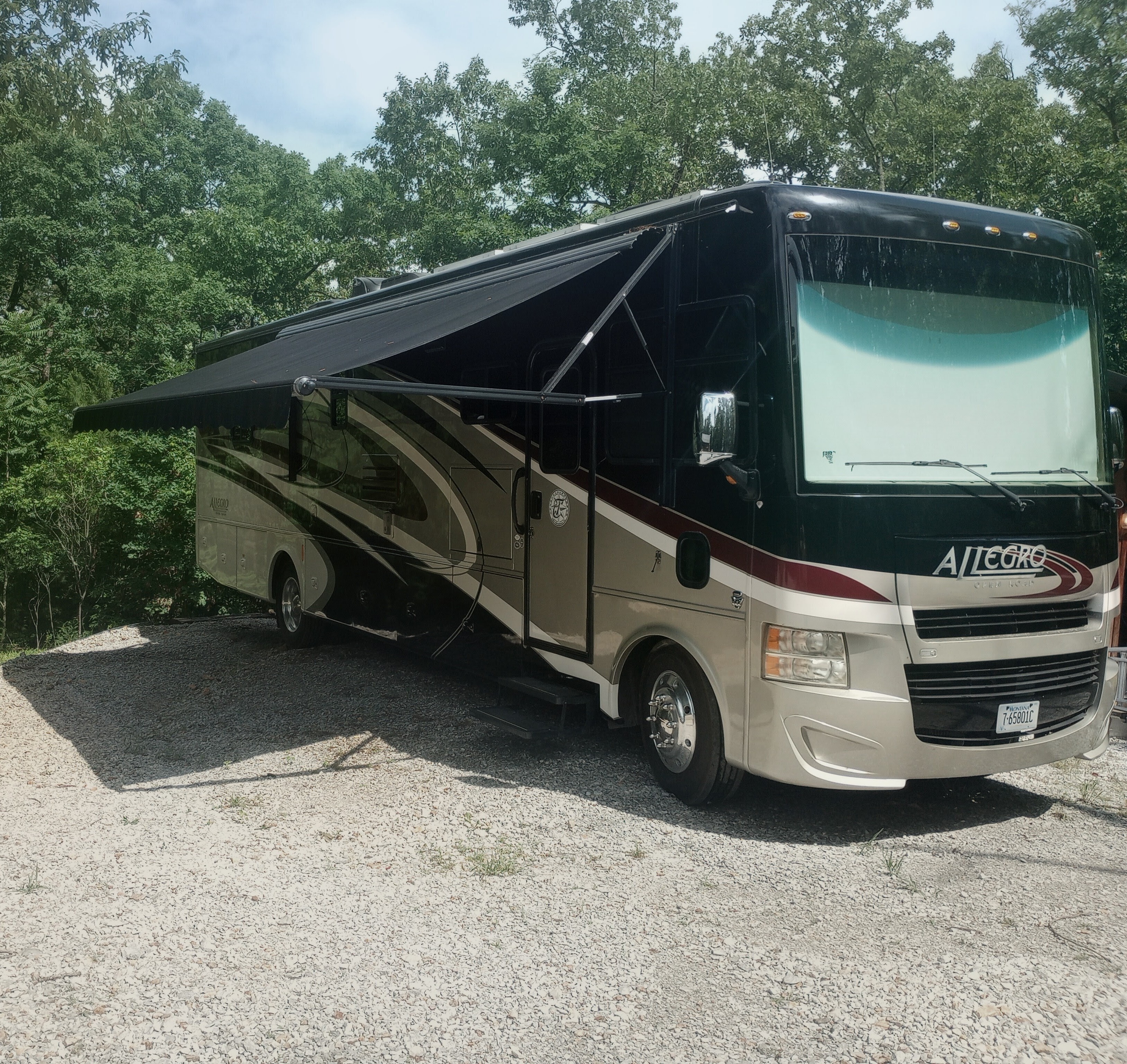 2015 Tiffin Motorhomes OPEN ROAD ALLEGRO 36 LA in mountain view AR