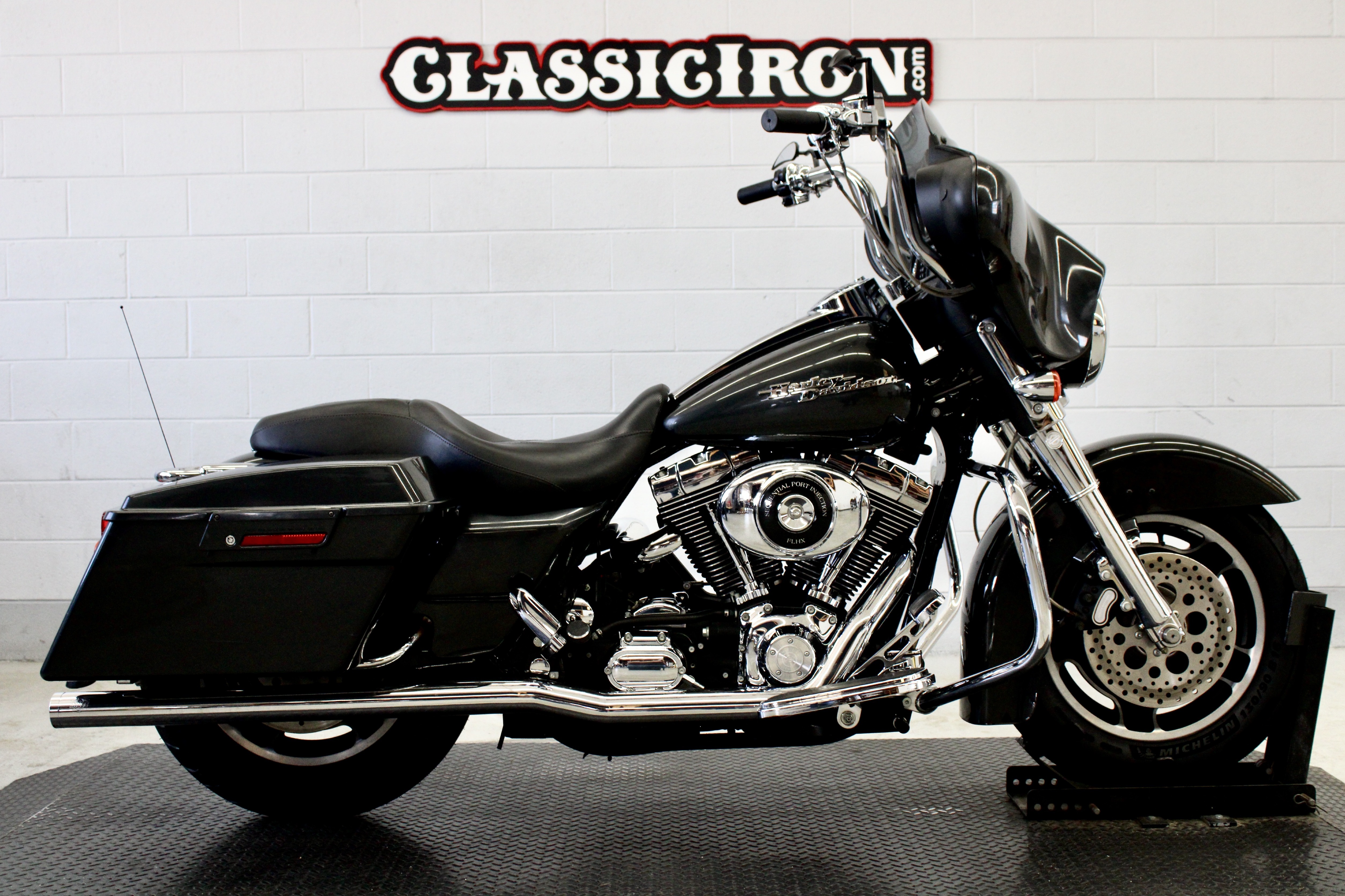 2006 Harley-Davidson Street Glide™ in Fredericksburg, VA