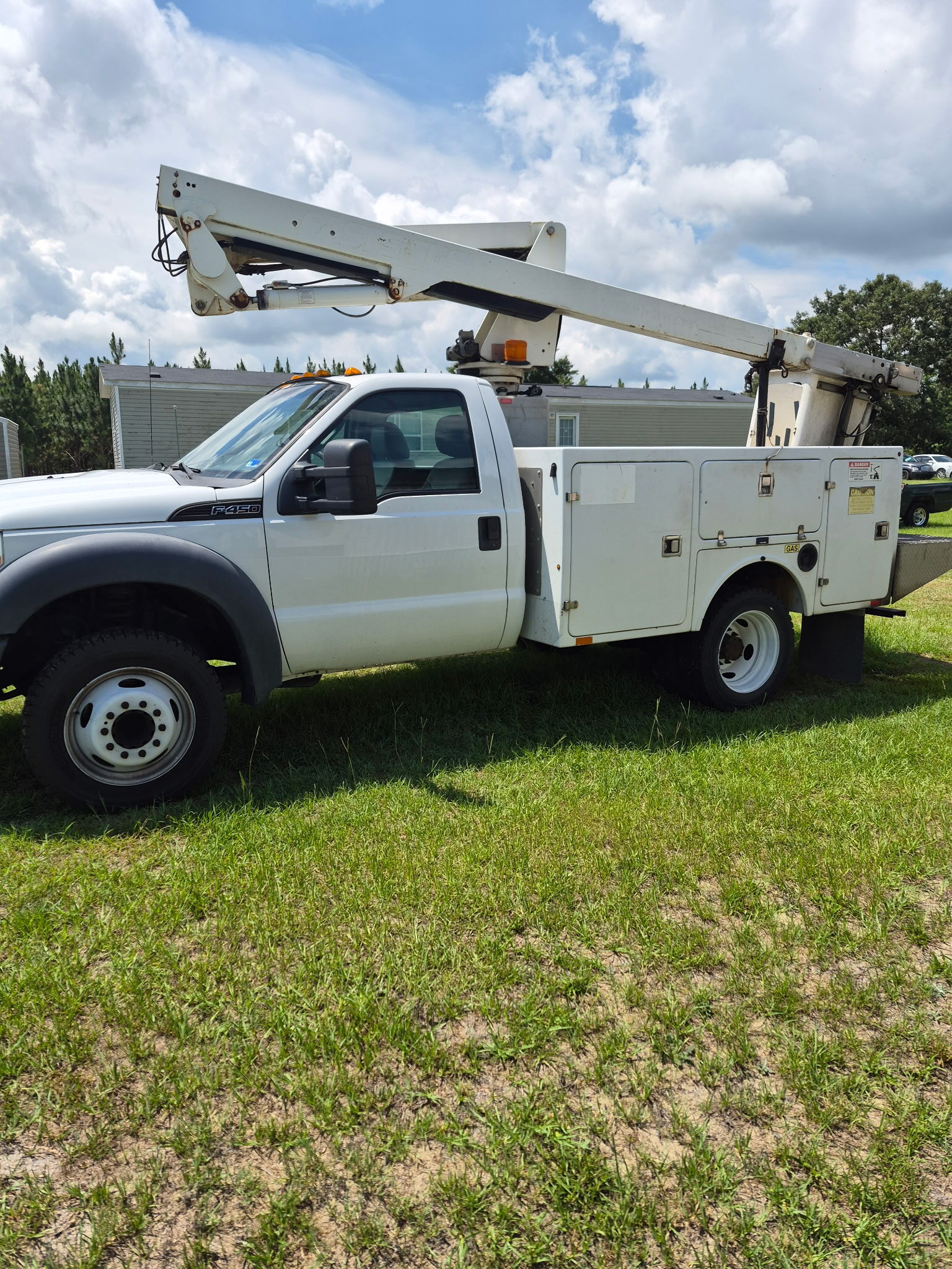 2012 FORD E450 in Chesterfield, VA