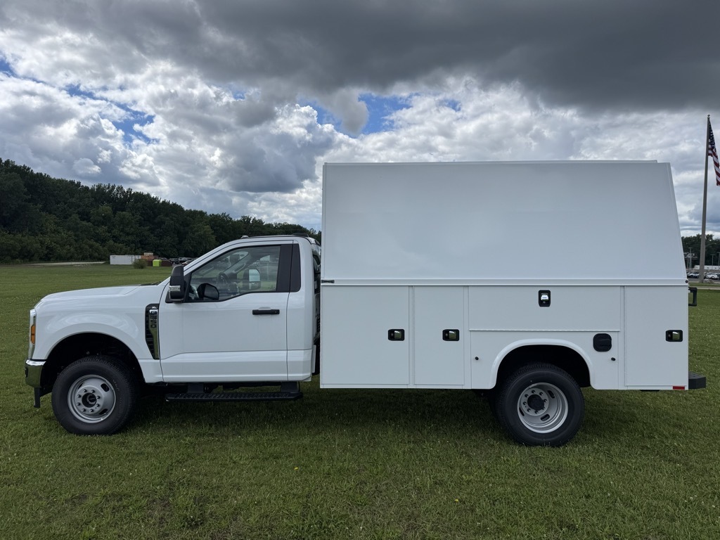 2026 FORD F350 XL in East Peoria, IL