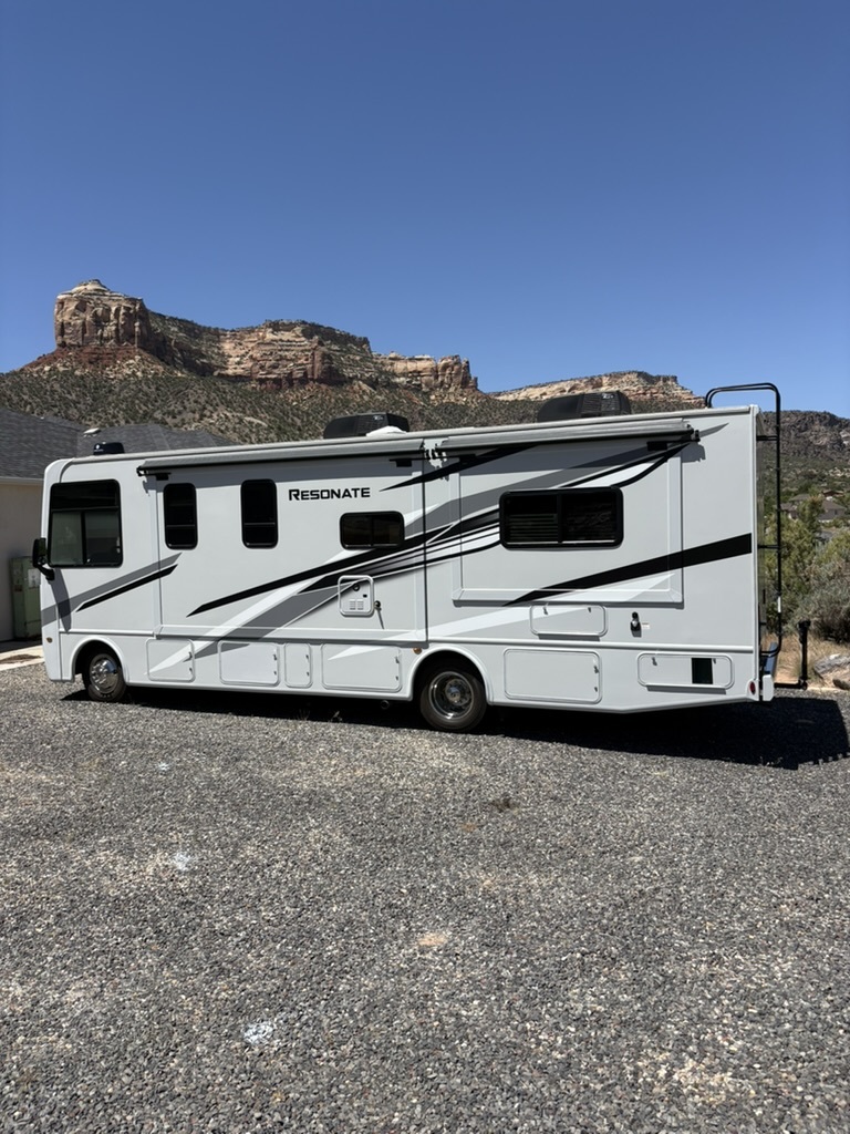 2025 Thor Motor Coach RESONATE 29G RV
