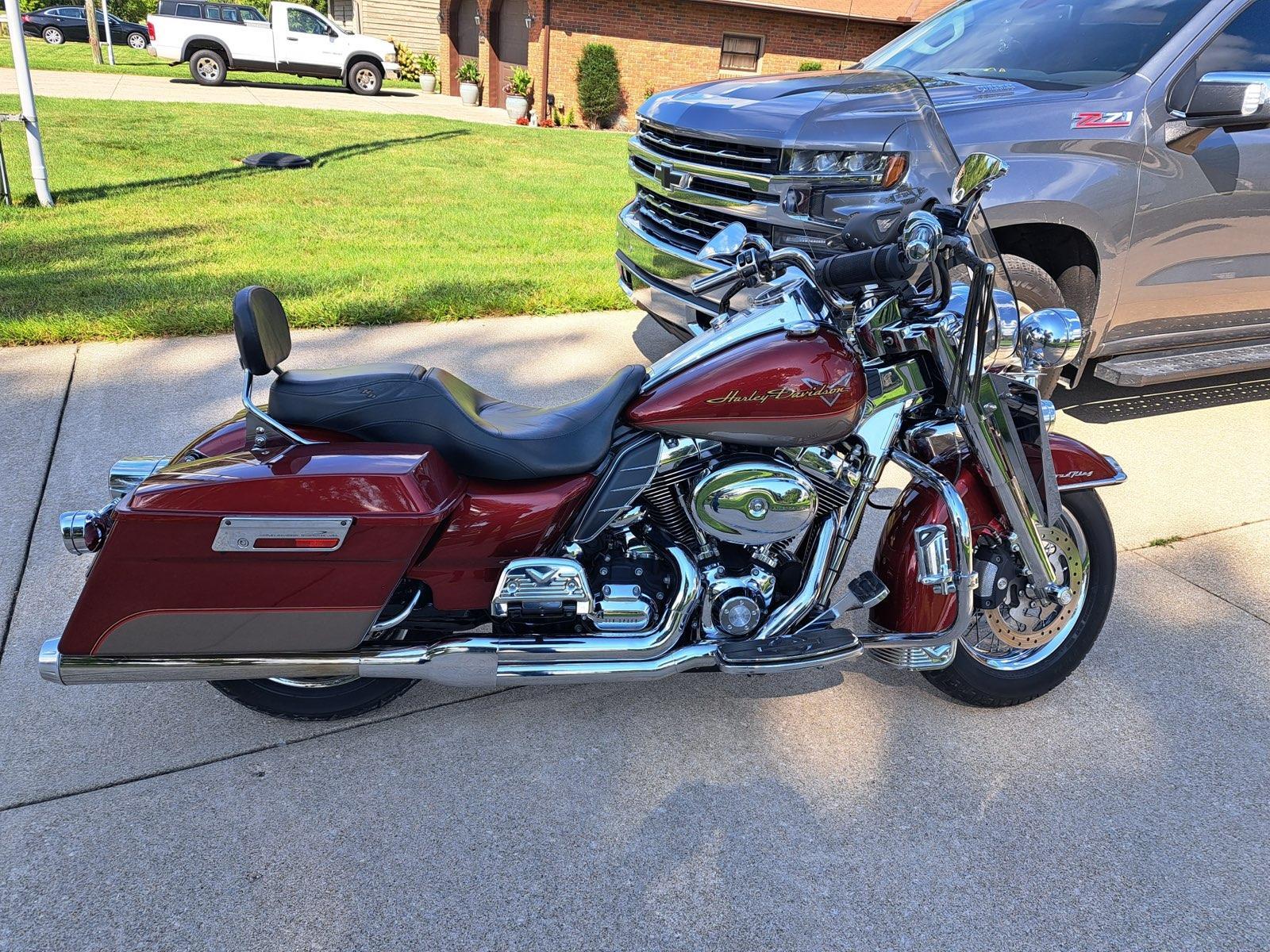 2009 Harley-Davidson ROAD KING CVO CVO in Hebron, OH