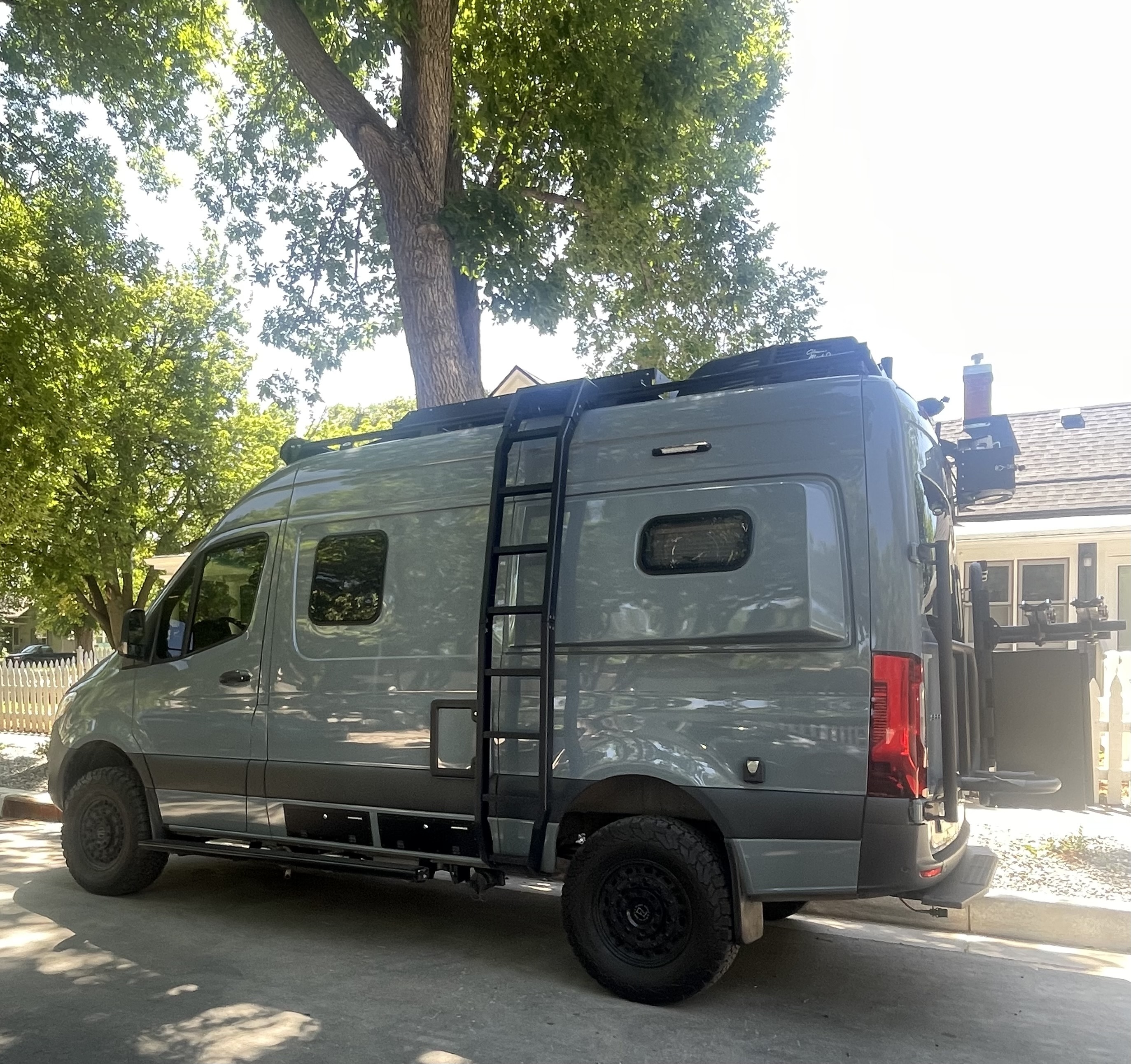 2022 Winnebago REVEL 44E RV