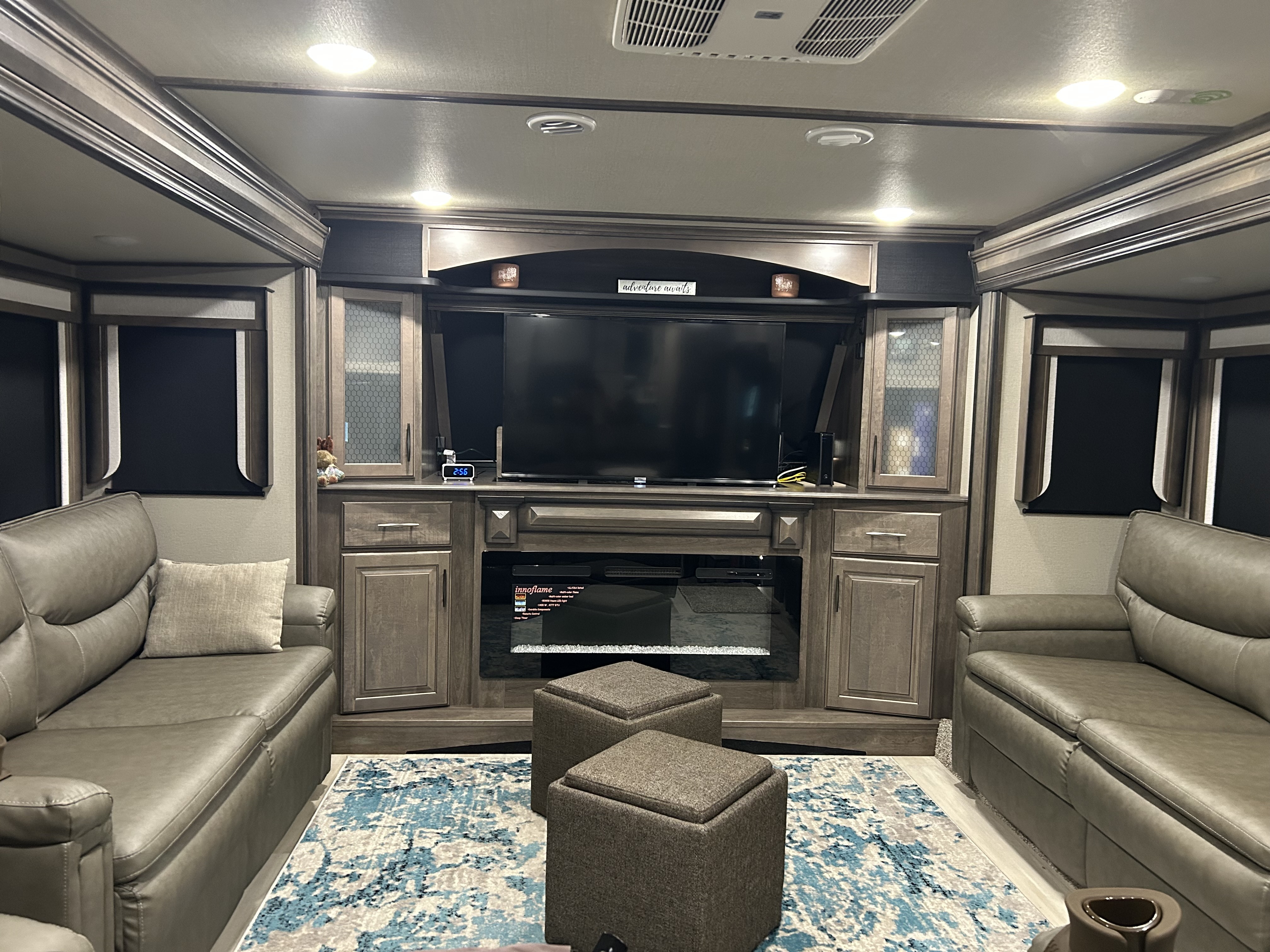 2021 Grand Design SOLITUDE 380FL R in seymour CT