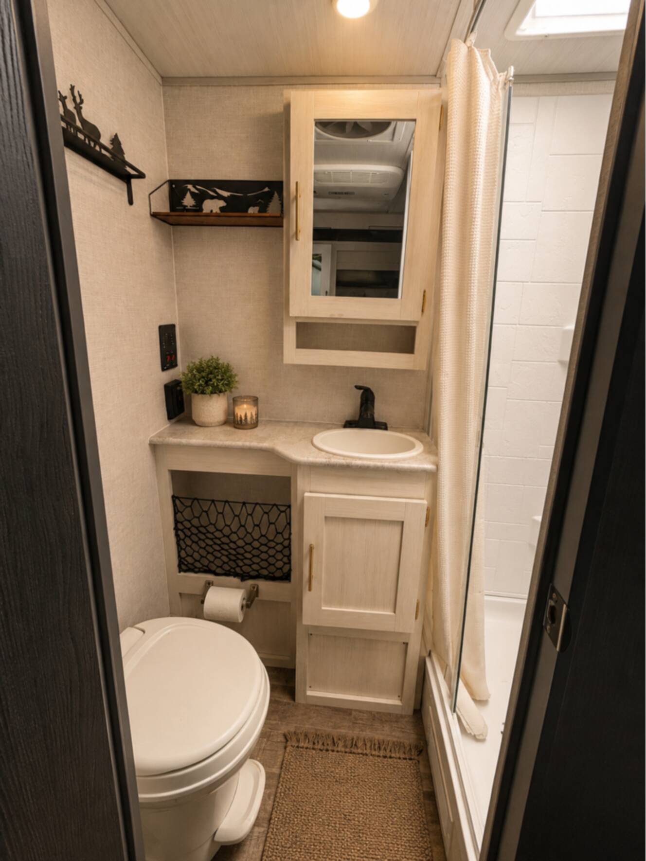 A photo of this 2022 Forest River R-Pod Hood River 190