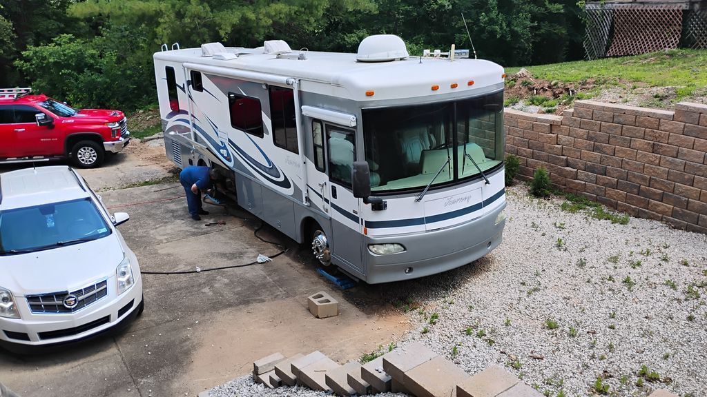 2004 Winnebago Journey 34H in st albans WV
