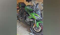 2025 Kawasaki NINJA 1100SX SE ABS Sportbike motorcycle