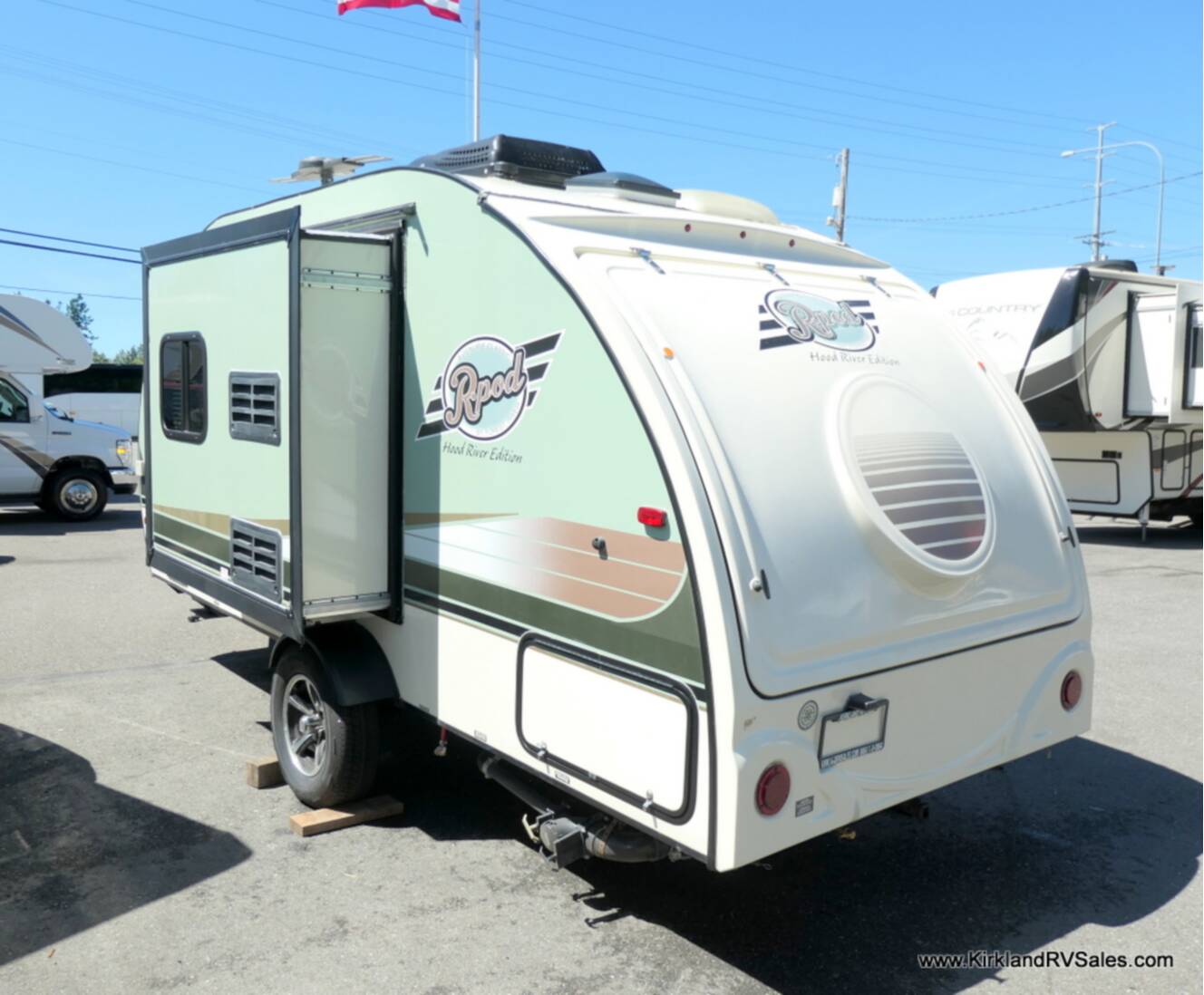 A photo of this 2016 Forest River R-POD 183G
