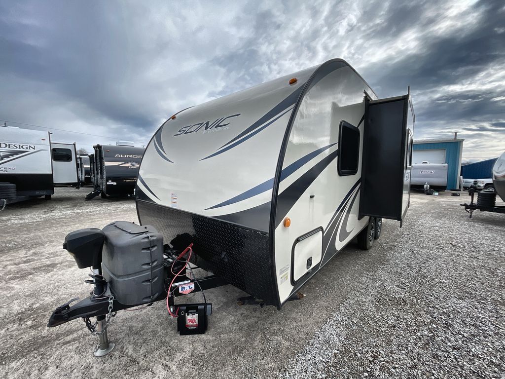 2017 Venture Sonic 200VML in delaware OH