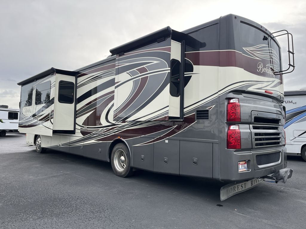 2015 Forest River Berkshire XL 40BH in post falls ID