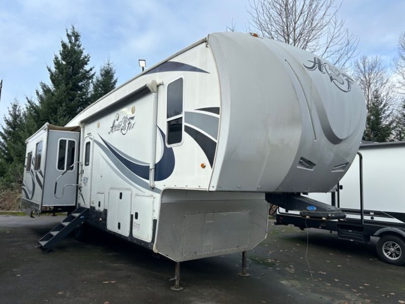 2017 Northwood Arctic Fox 35-5Z in bonney lake WA