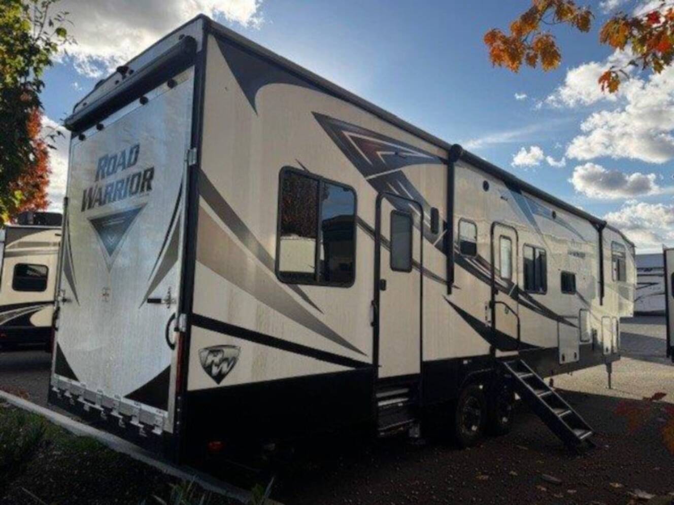 A photo of this 2020 Heartland Road Warrior RW 392