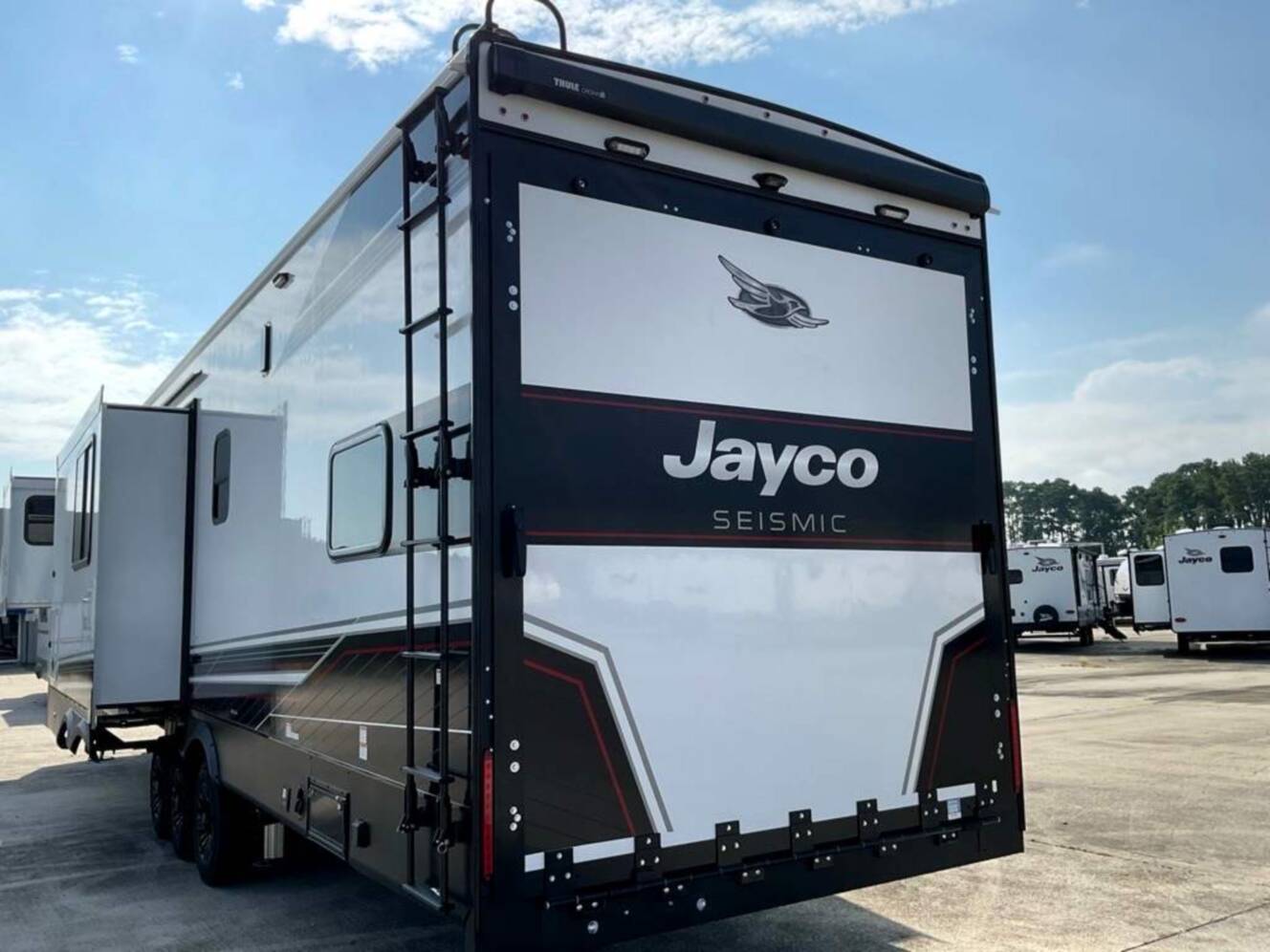 A photo of this 2026 Jayco Seismic 395