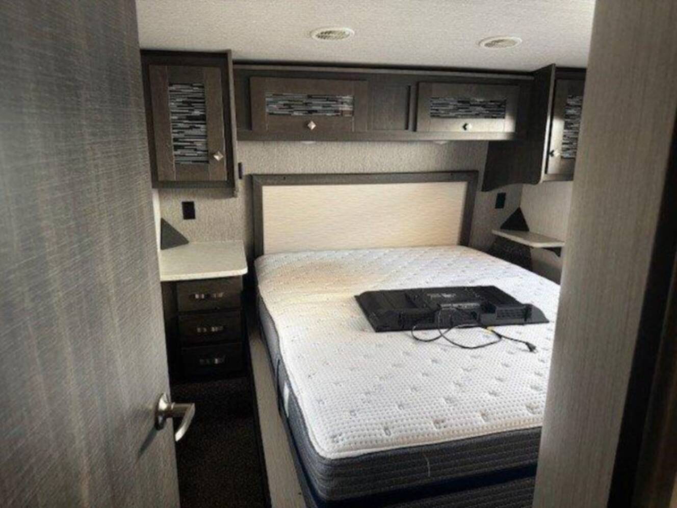 A photo of this 2020 Heartland Road Warrior RW 392