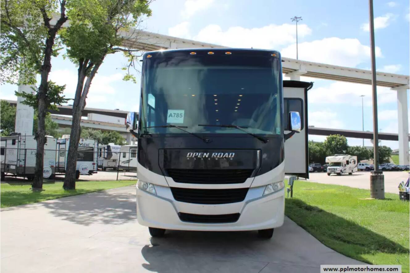 A photo of this 2019 Tiffin Allegro Open Road 36LA