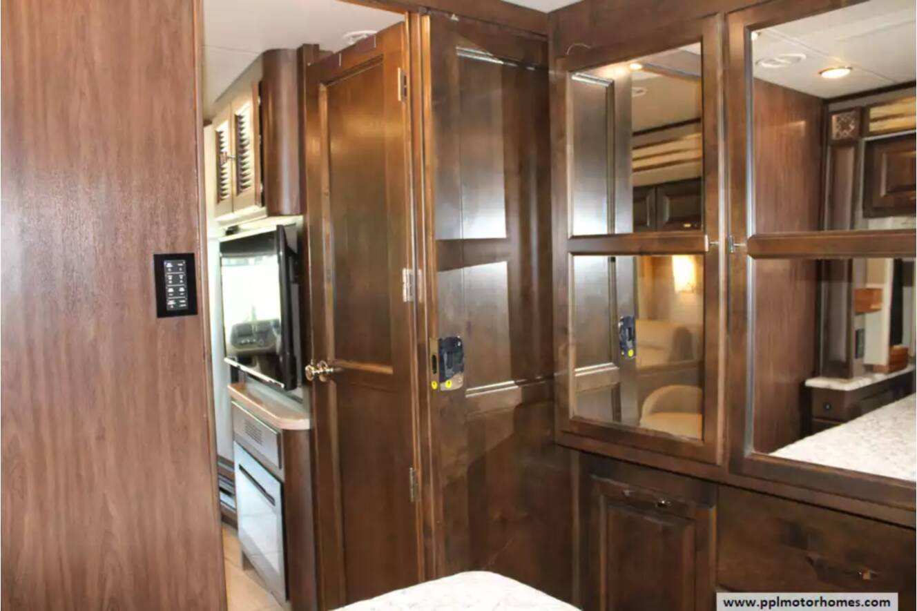 A photo of this 2019 Tiffin Allegro Open Road 36LA