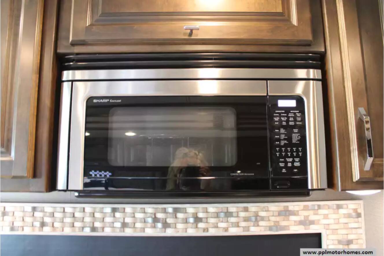 A photo of this 2019 Tiffin Allegro Open Road 36LA