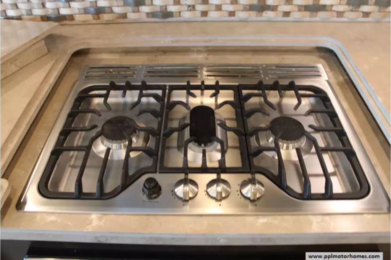 A photo of this 2019 Tiffin Allegro Open Road 36LA