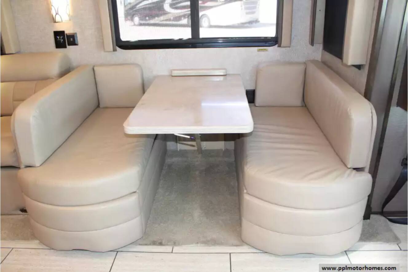 A photo of this 2019 Tiffin Allegro Open Road 36LA