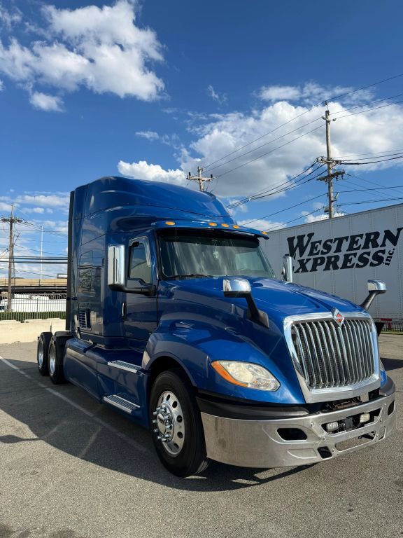 2018 International LT in Linden, NJ
