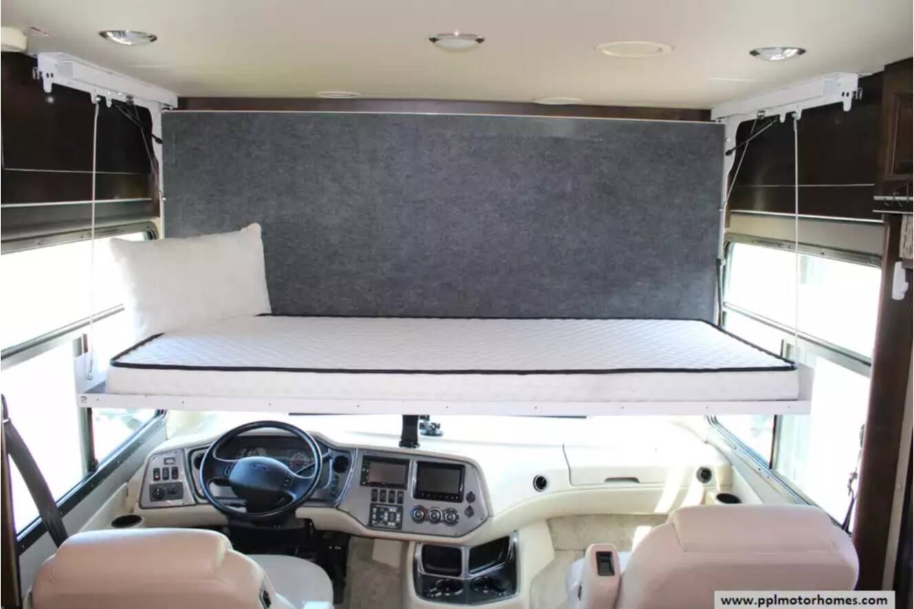 A photo of this 2019 Tiffin Allegro Open Road 36LA