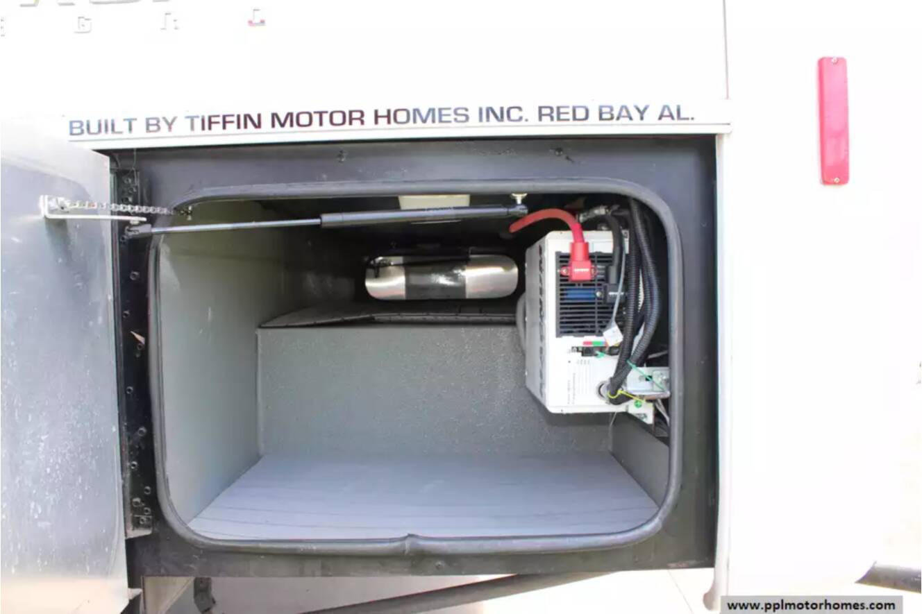 A photo of this 2019 Tiffin Allegro Open Road 36LA