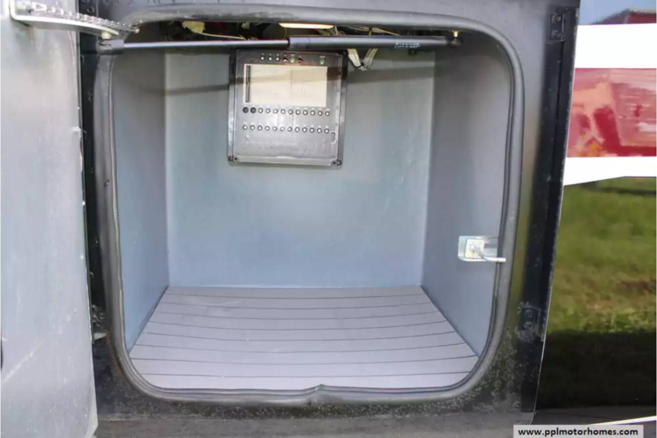 A photo of this 2019 Tiffin Allegro Open Road 36LA