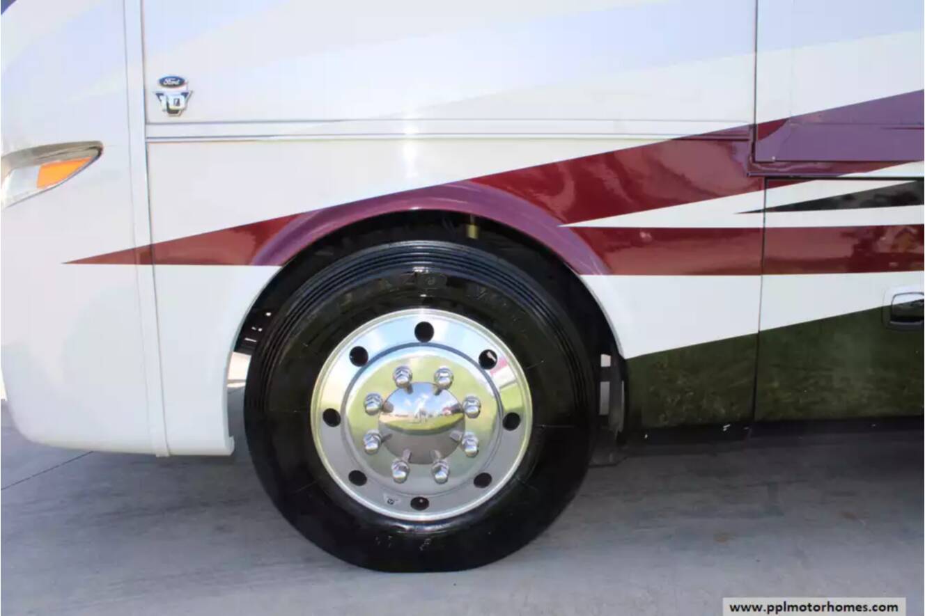A photo of this 2019 Tiffin Allegro Open Road 36LA