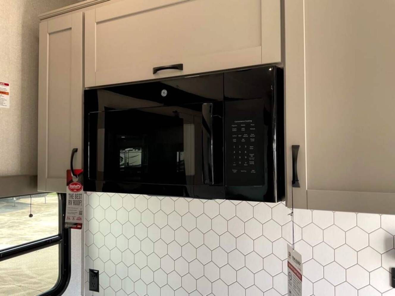 A photo of this 2026 Jayco Seismic 395