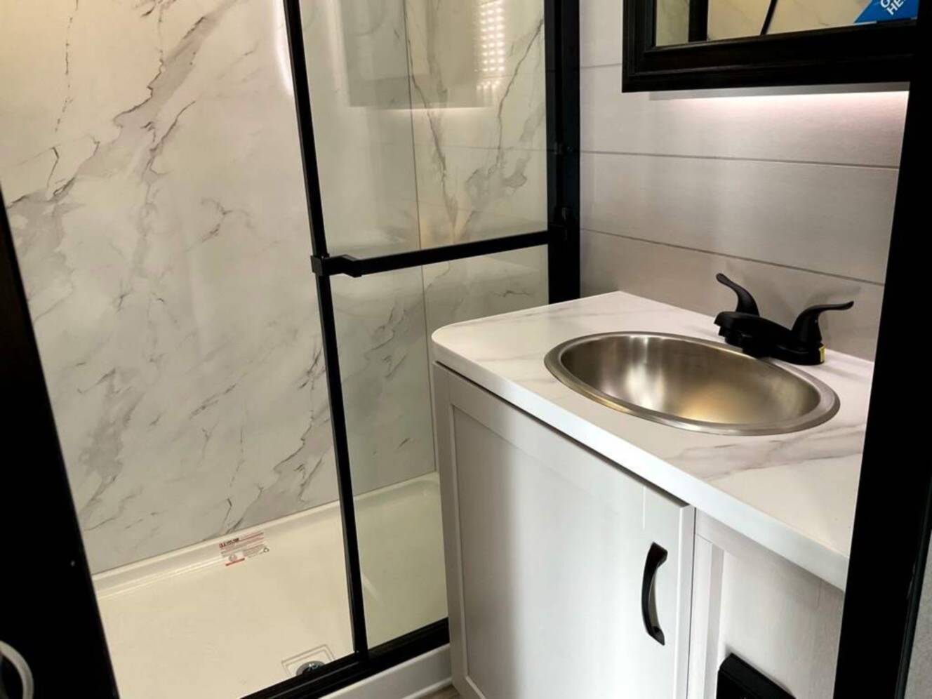 A photo of this 2026 Jayco Seismic 395