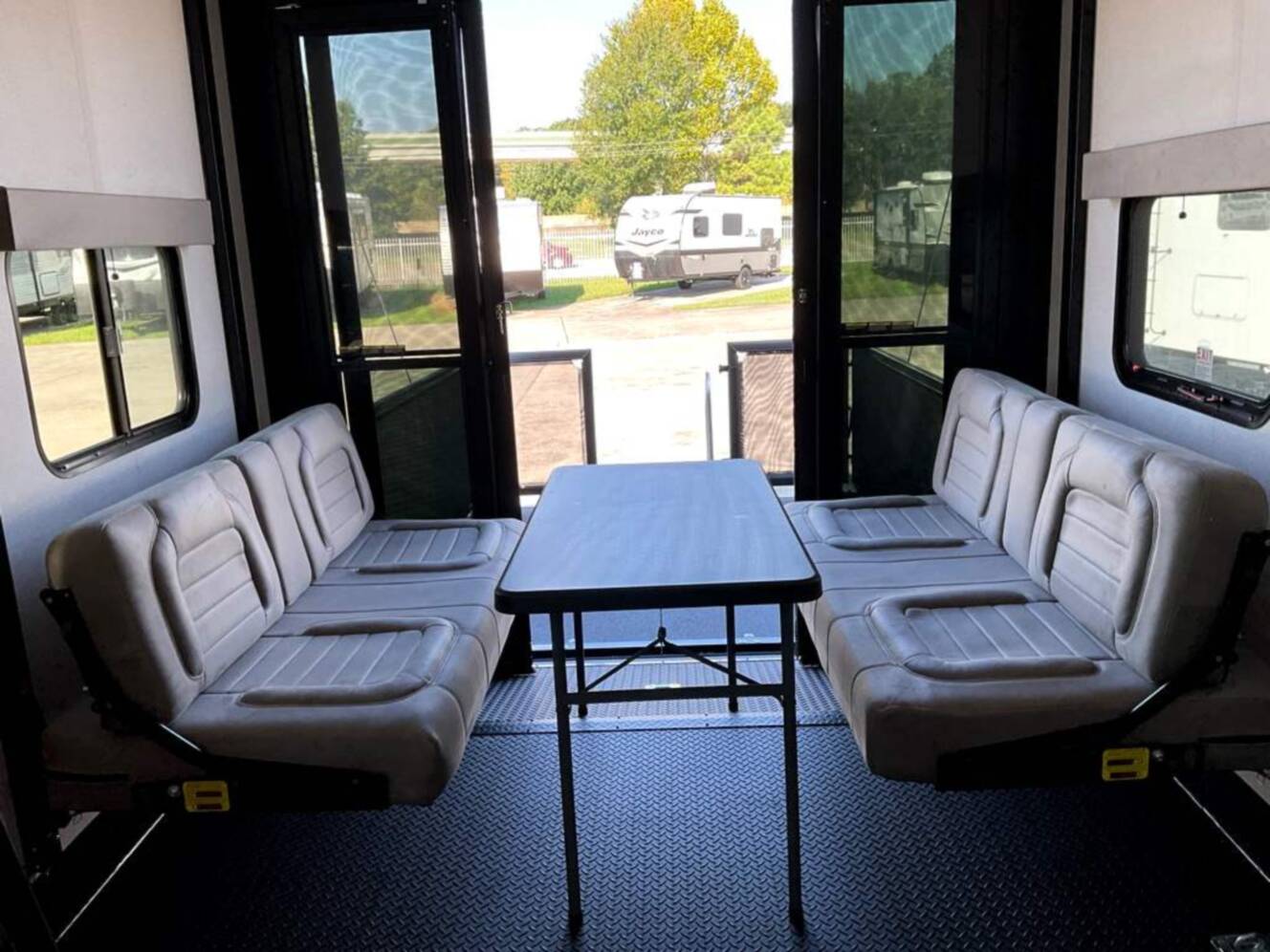 A photo of this 2026 Jayco Seismic 395