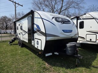 2024 FOREST RIVER CHEROKEE ALPHA WOLF 2500RL-L
