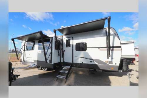 2026 Forest River Rockwood Signature Ultra Lite 8336BH in muskegon MI