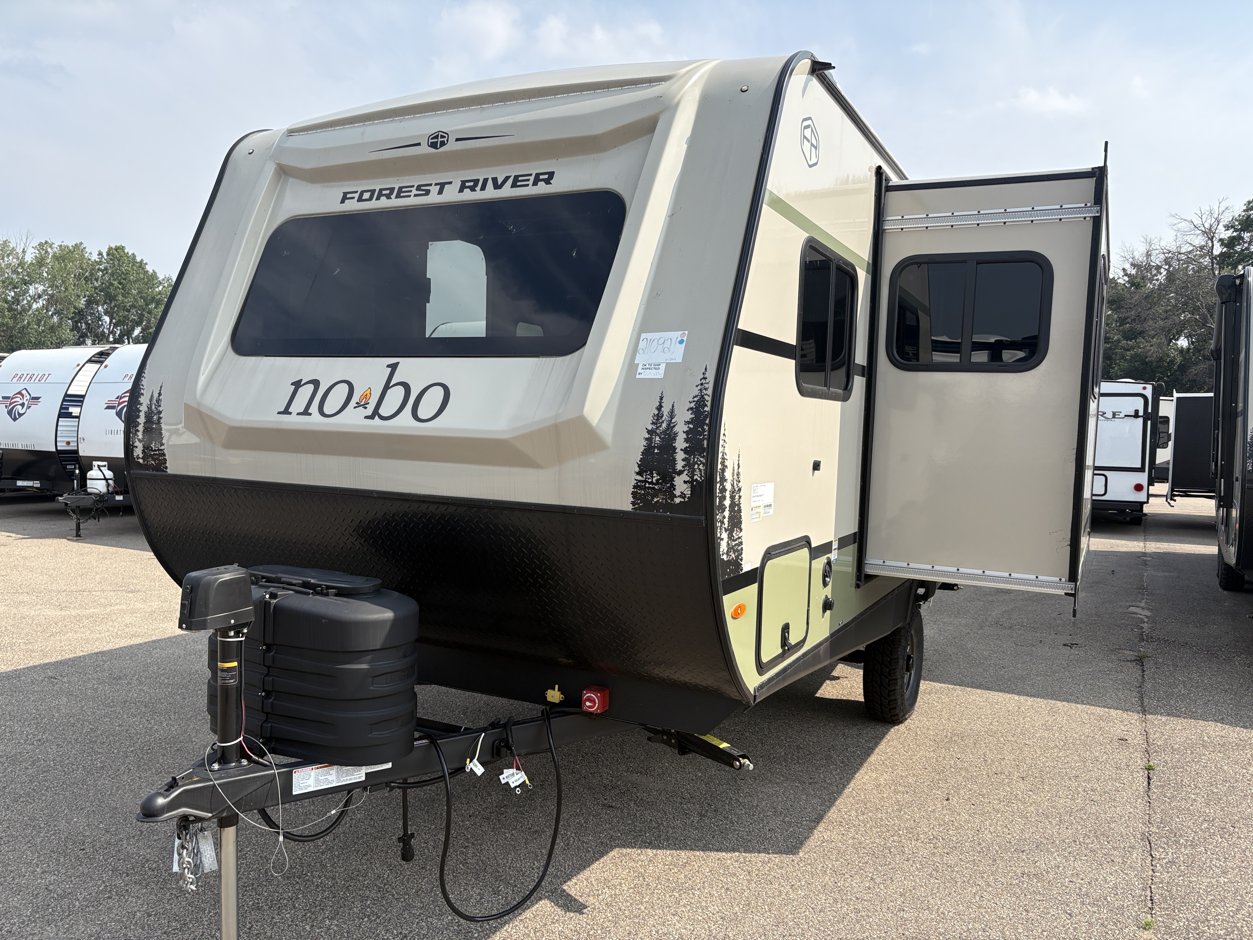 2025 Forest River No Boundaries 18 Series NB18.3 in shakopee MN