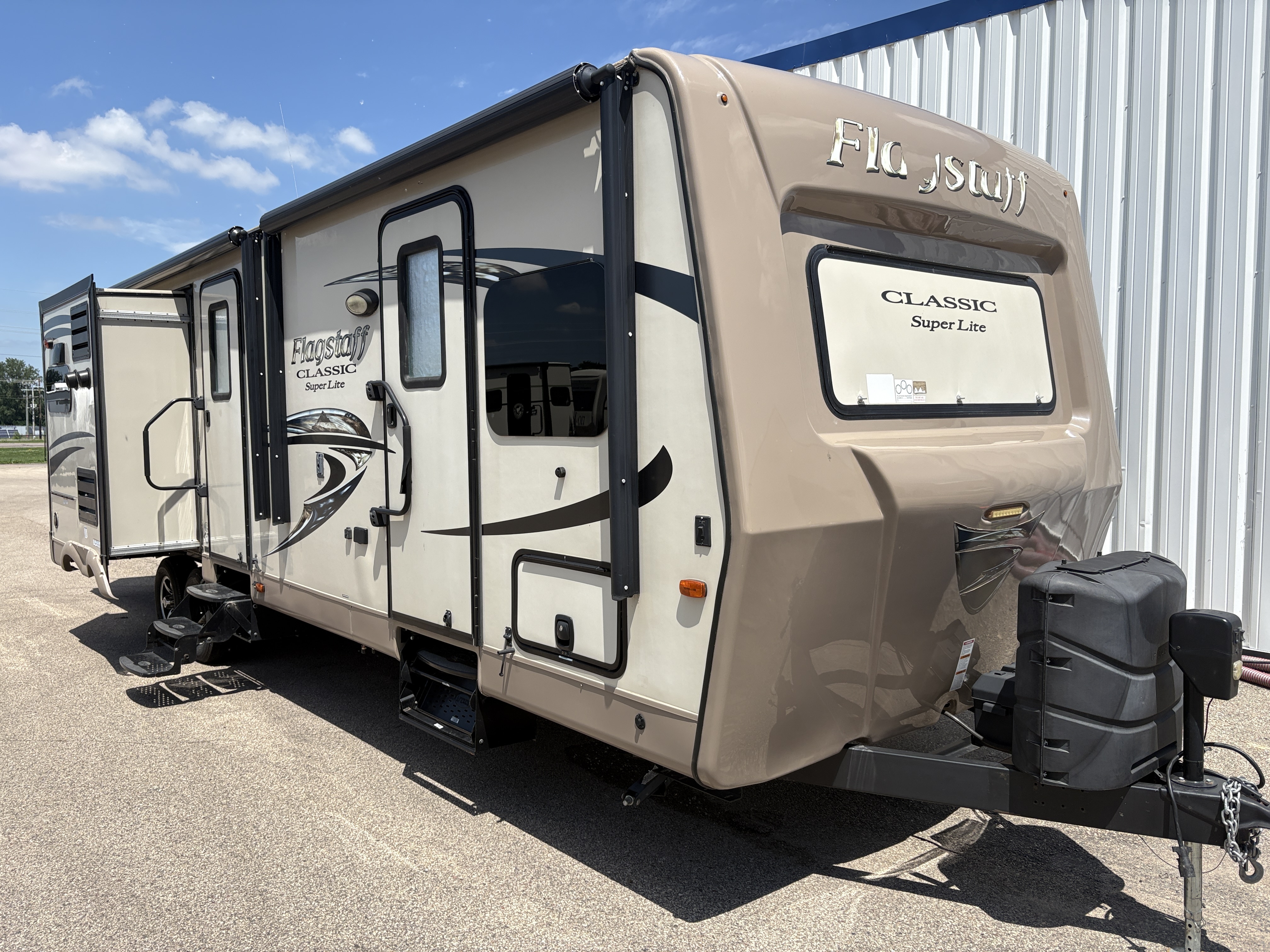 2017 Forest River Flagstaff Classic Super Lite 832BHIKWS in shakopee MN